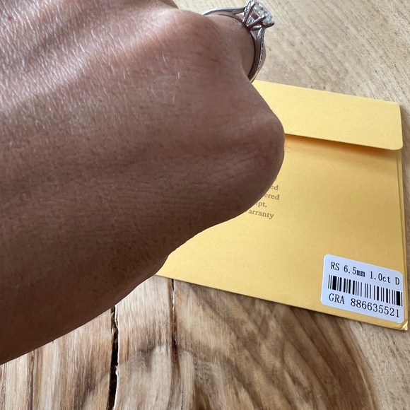 Moissanite Solitaire Ring – 1.00 CT (6.5mm), VVS1 D Color 925 Silver size 7 - Picture 4 of 7